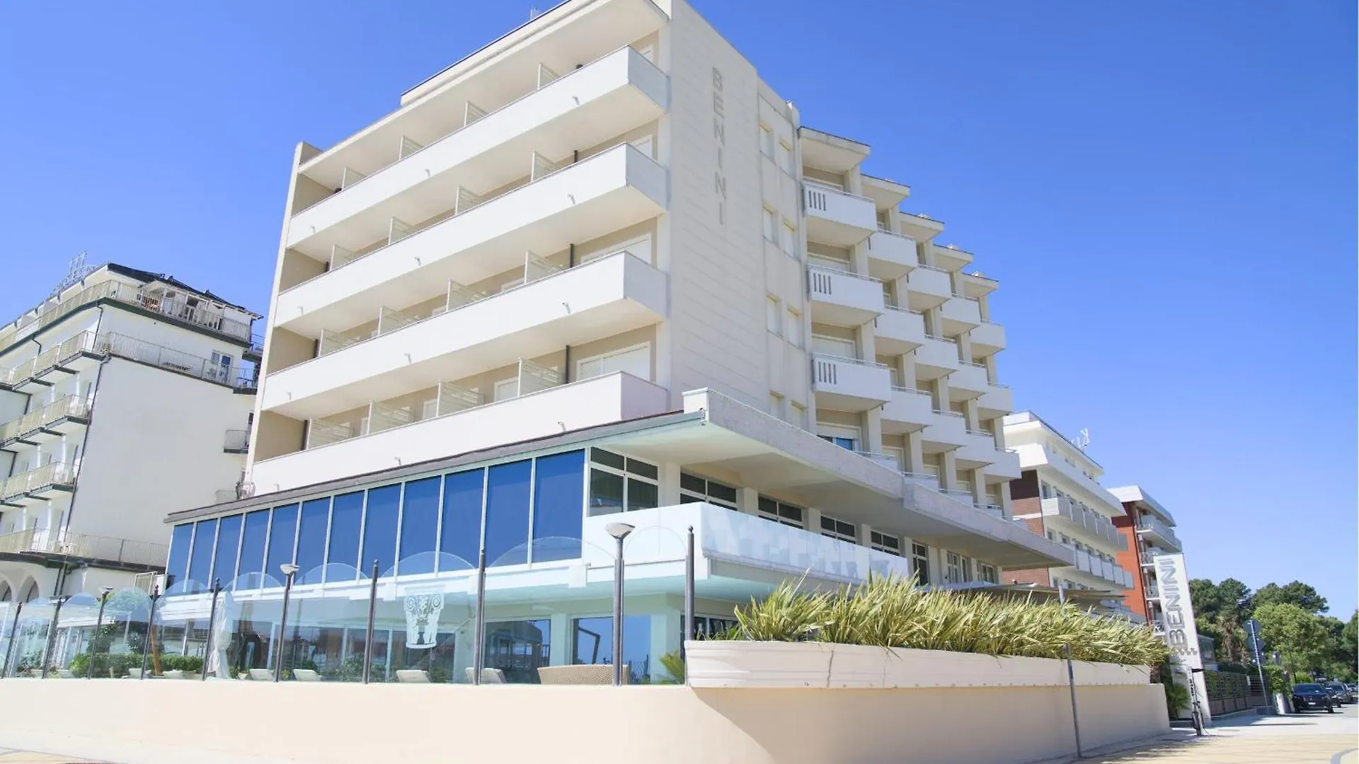 Hotel Benini Milano Marittima 4*,  Italia